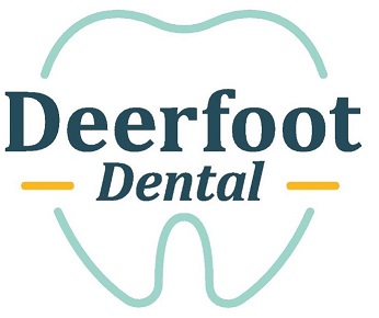 deerfoot dental logo